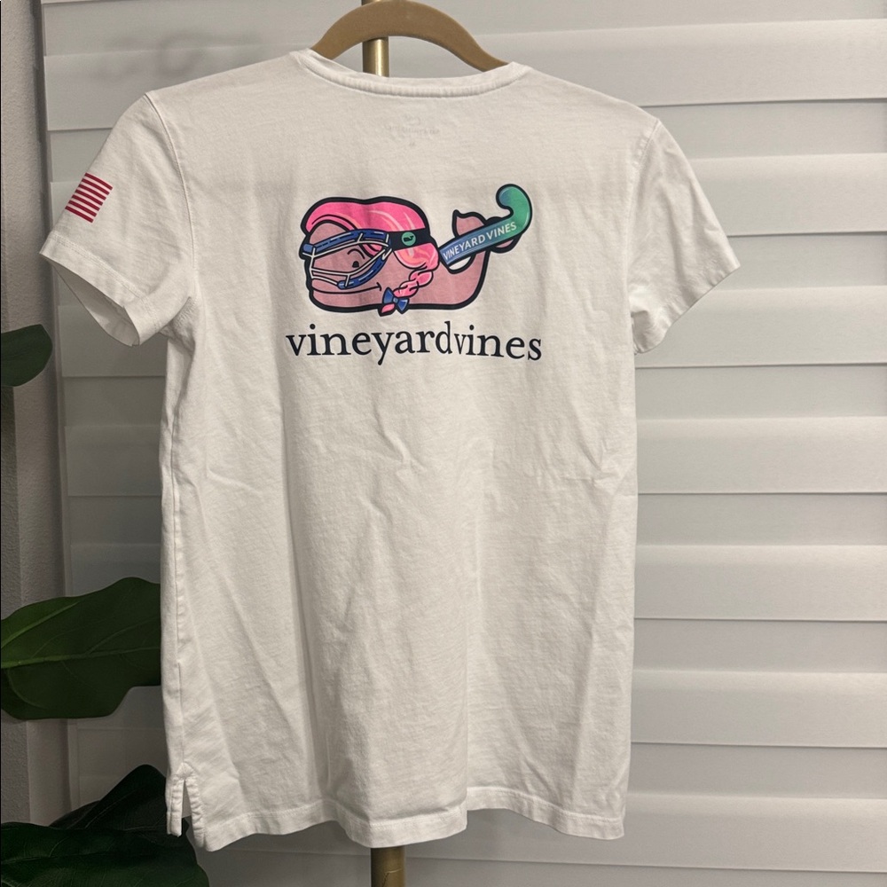 Vineyard Vines Field Hockey Whale T-Shirt White Women's Small - Girls XL 16 - Picture 5 of 7